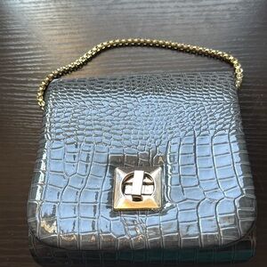 La Regale Vintage Purse adjustable Shiny Gray Crocodile Embossed On Chain/Clutch